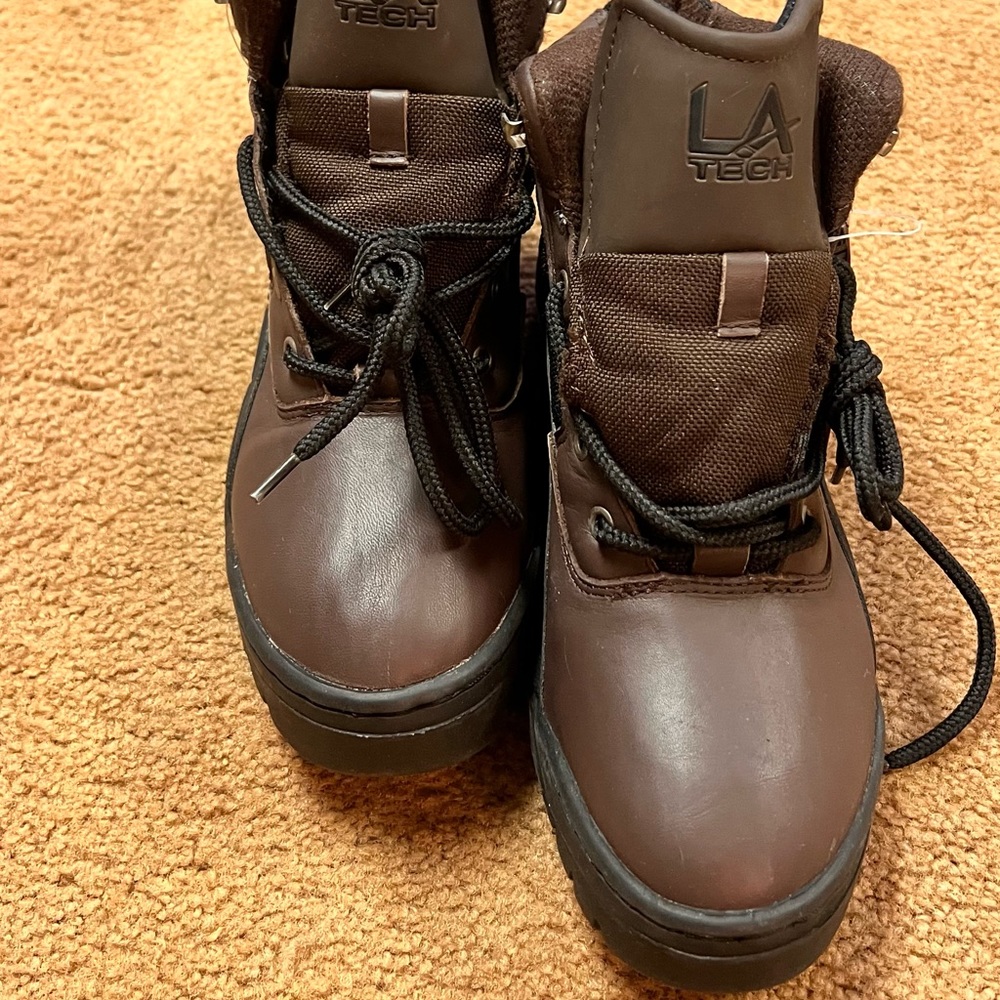 Mens Boots size 8.5